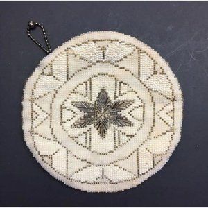 Vintage Purses White Round Snowflake Zipper Beaded